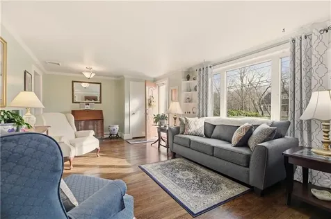 1282 East Road Tiverton RI 02878