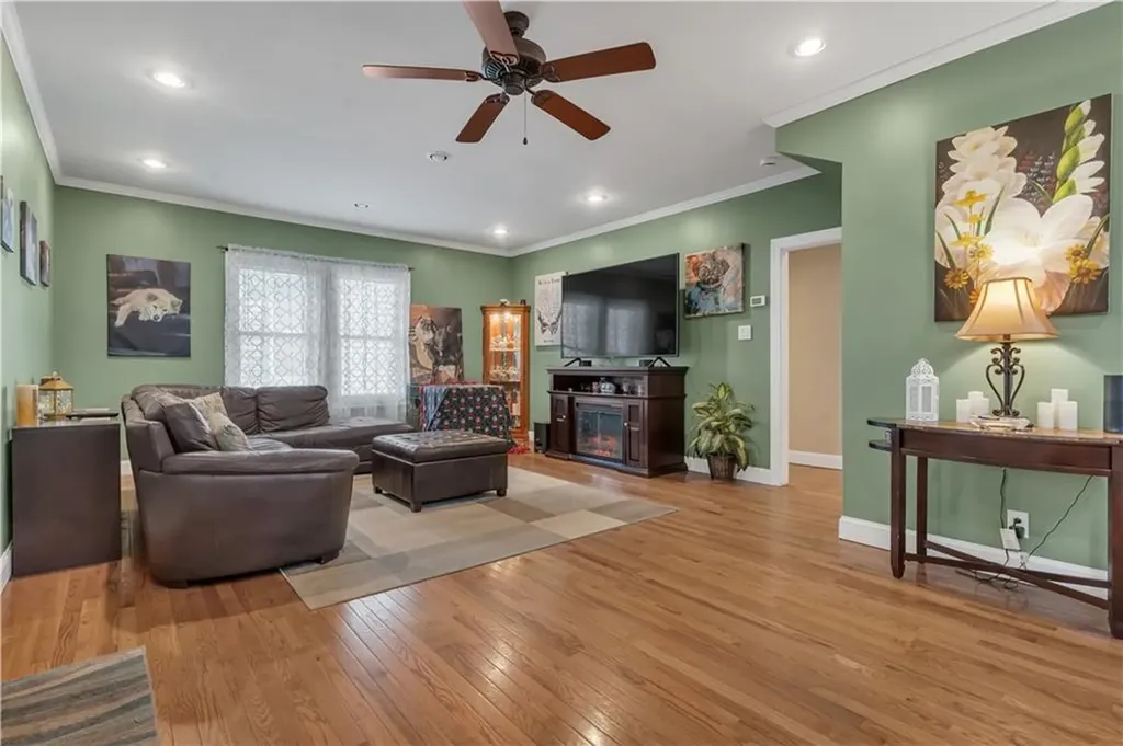 70 W Park Place Woonsocket RI 02895