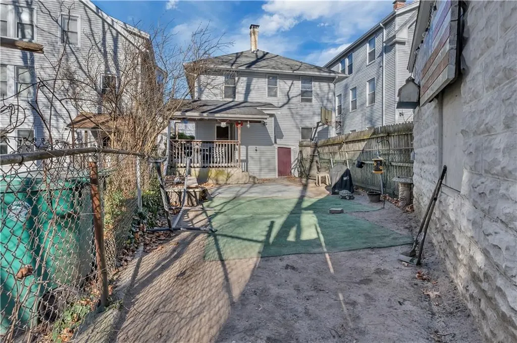 70 W Park Place Woonsocket RI 02895