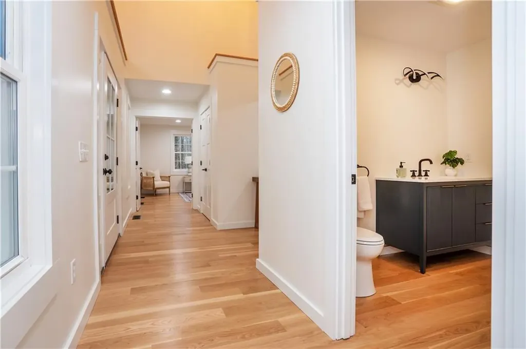 247 Glen Hill Drive North Kingstown RI 02874