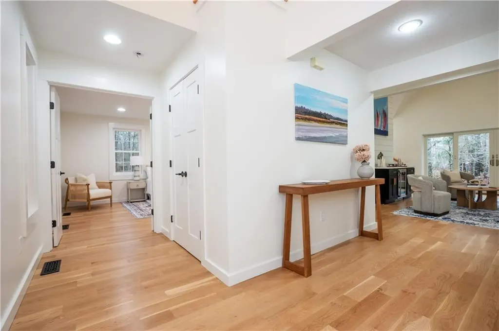 247 Glen Hill Drive North Kingstown RI 02874