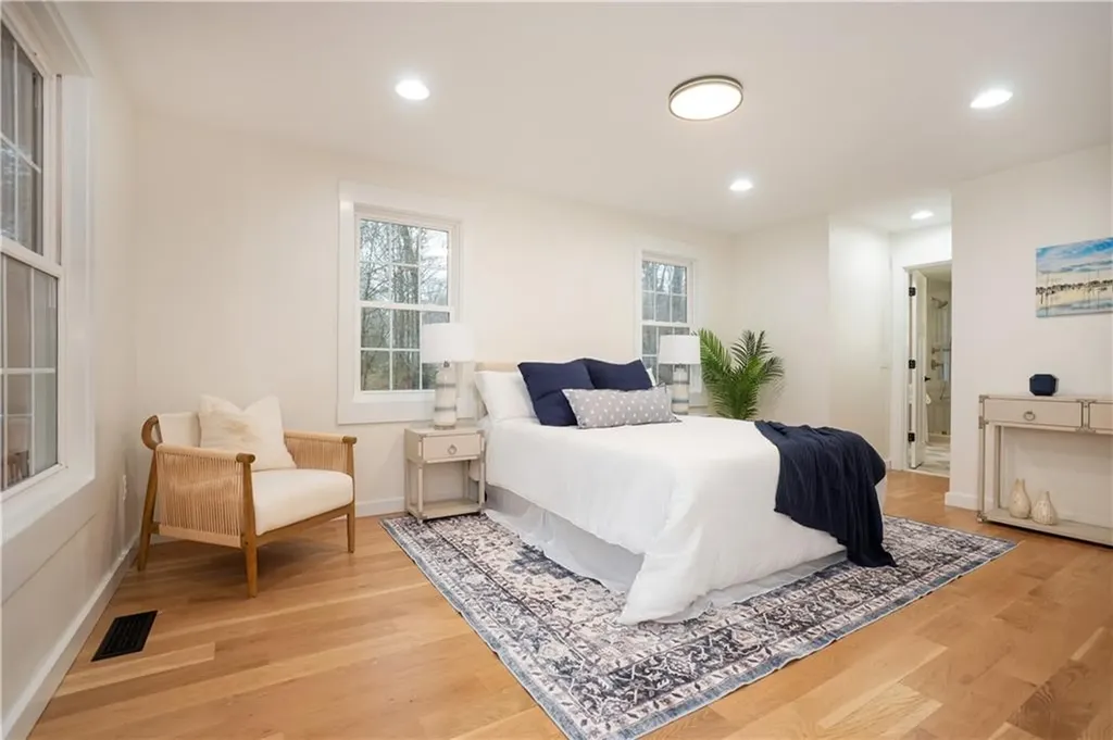 247 Glen Hill Drive North Kingstown RI 02874