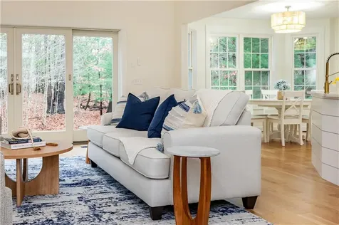 247 Glen Hill Drive North Kingstown RI 02874