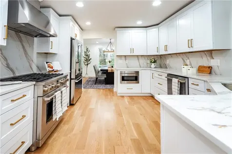 247 Glen Hill Drive North Kingstown RI 02874