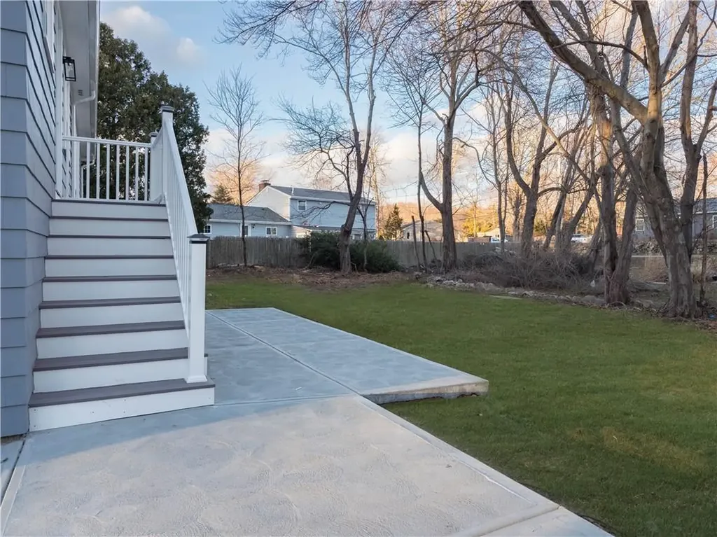 2 Sandalwood Court Coventry RI 02816