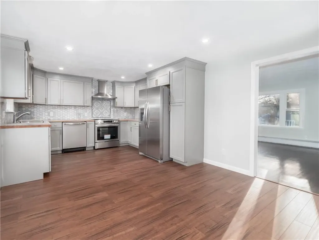 2 Sandalwood Court Coventry RI 02816