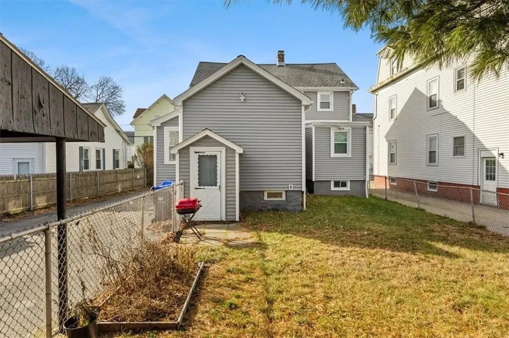 154 Summit Street Pawtucket RI 02860