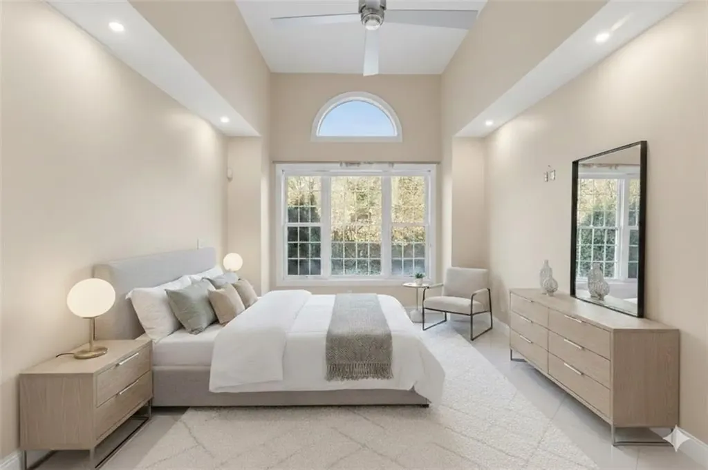 315 Old River Road Lincoln RI 02838