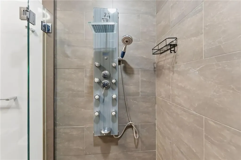 315 Old River Road Lincoln RI 02838