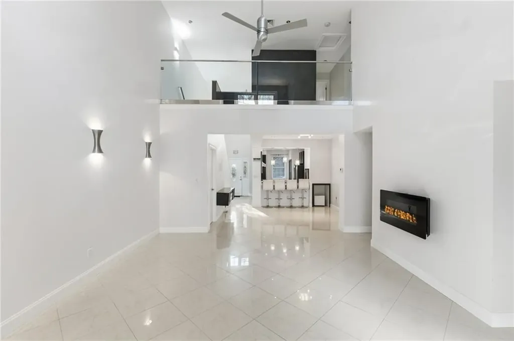 315 Old River Road Lincoln RI 02838