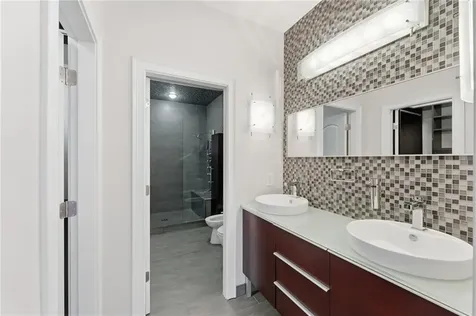 315 Old River Road Lincoln RI 02838