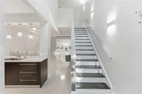 315 Old River Road Lincoln RI 02838