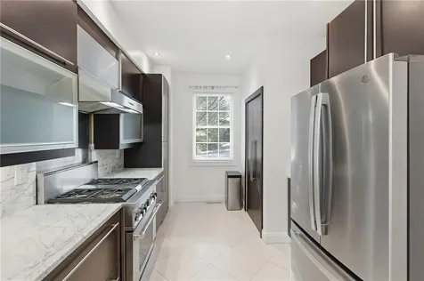 315 Old River Road Lincoln RI 02838