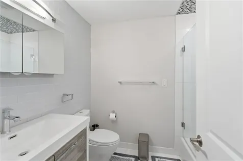 315 Old River Road Lincoln RI 02838