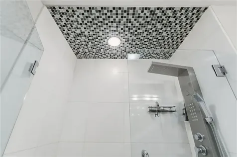 315 Old River Road Lincoln RI 02838