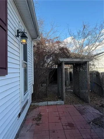 121 Samuel Avenue Pawtucket RI 02860