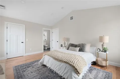 39 Winsor Street East Providence RI 02914