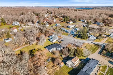 1023 Old Stafford Road Tiverton RI 02878