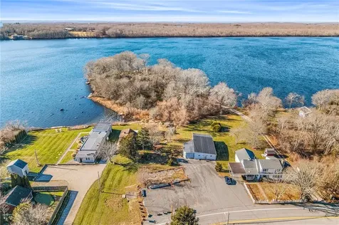 1023 Old Stafford Road Tiverton RI 02878