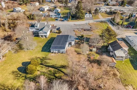 1023 Old Stafford Road Tiverton RI 02878