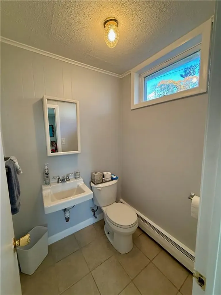 196 Bulgarmarsh Road Tiverton RI 02878