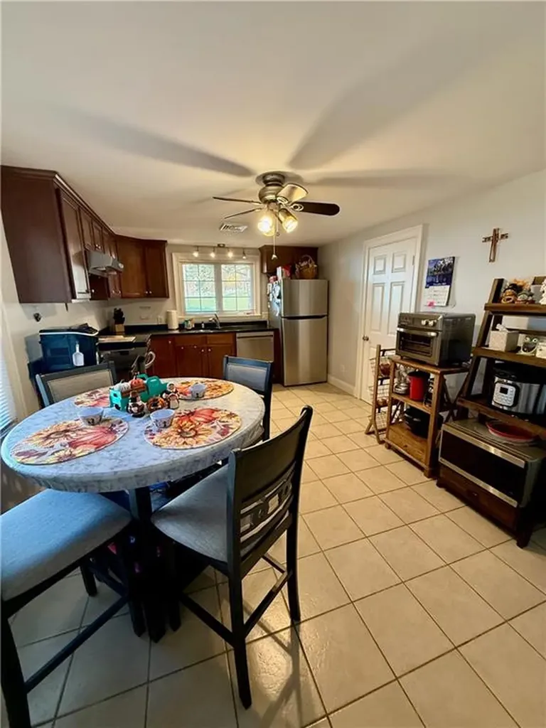 196 Bulgarmarsh Road Tiverton RI 02878