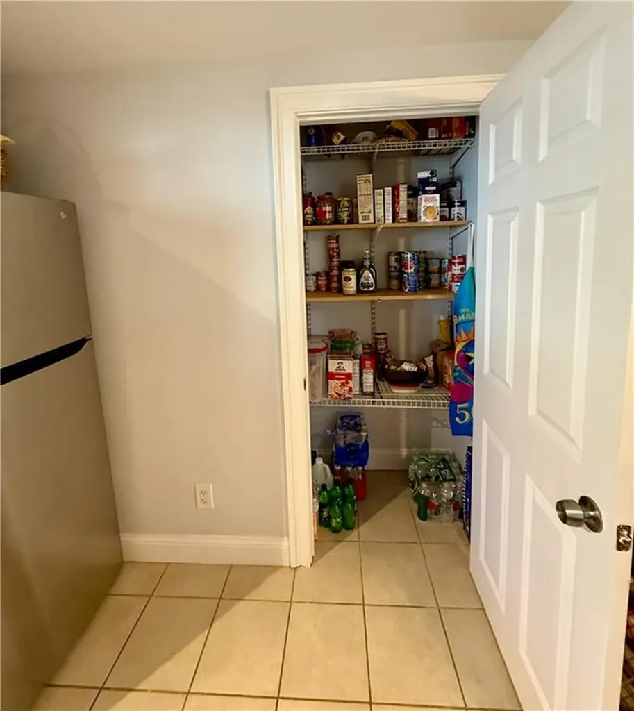 196 Bulgarmarsh Road Tiverton RI 02878