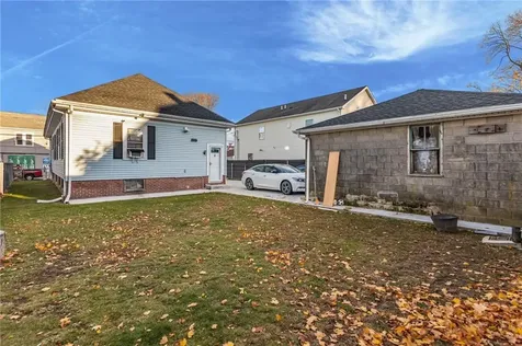 162 Merino Street Providence RI 02909