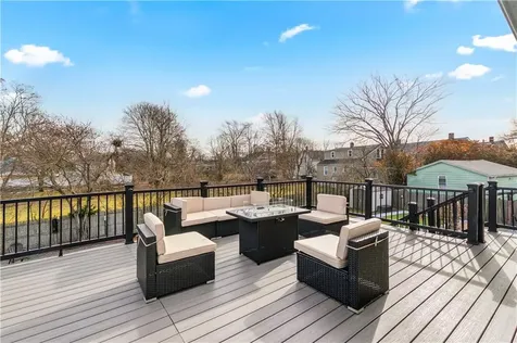 12 Railroad Row Warwick RI 02886