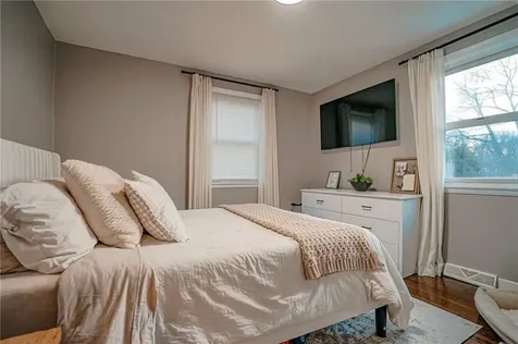 27 Winifred Avenue Warwick RI 02889