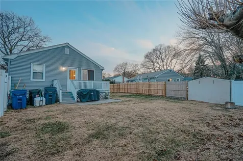 27 Winifred Avenue Warwick RI 02889