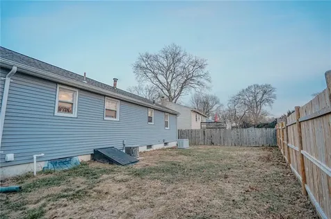 27 Winifred Avenue Warwick RI 02889