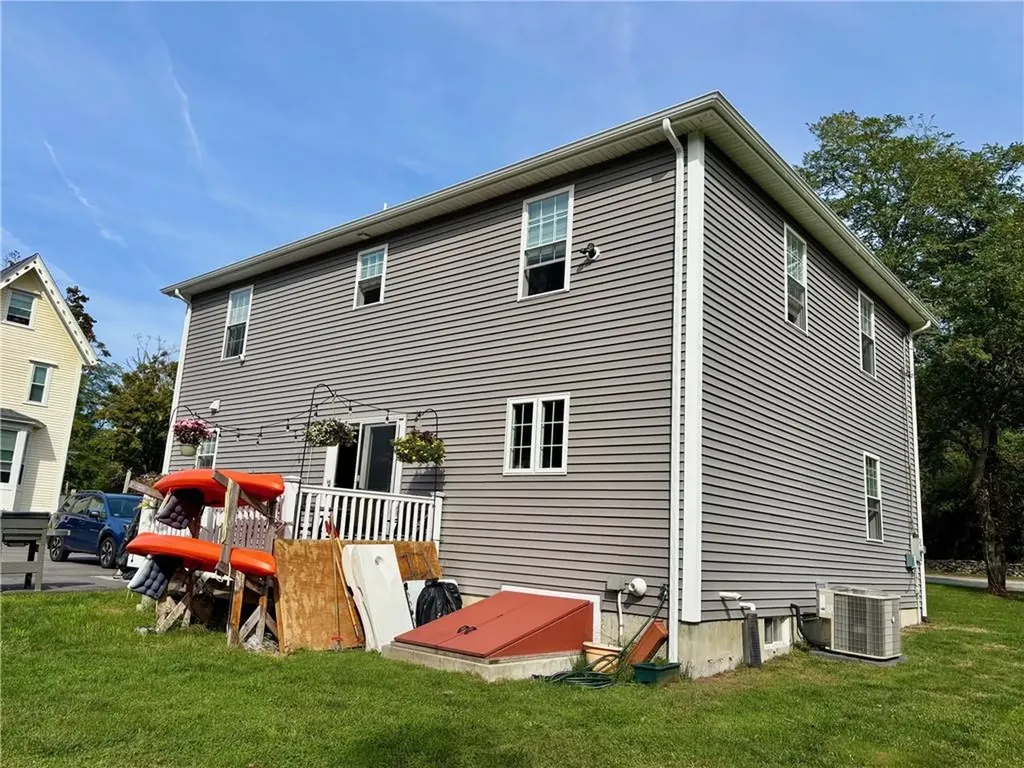 215 Metacom Avenue Bristol RI 02809