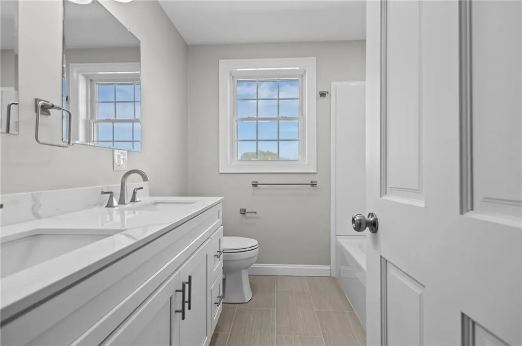 253 Central Street Lincoln RI 02865