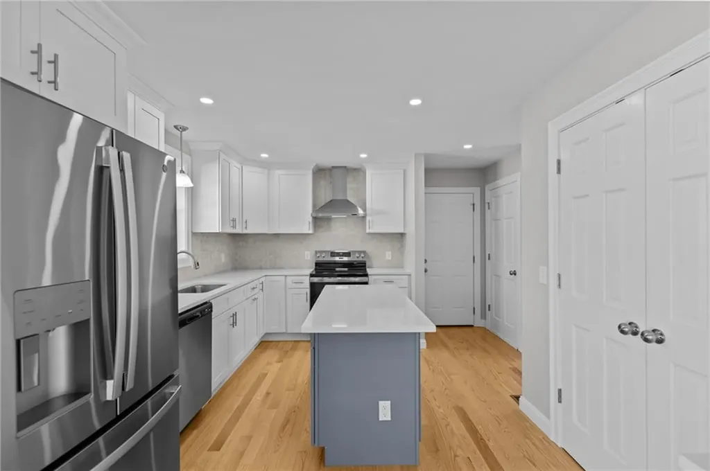 253 Central Street Lincoln RI 02865