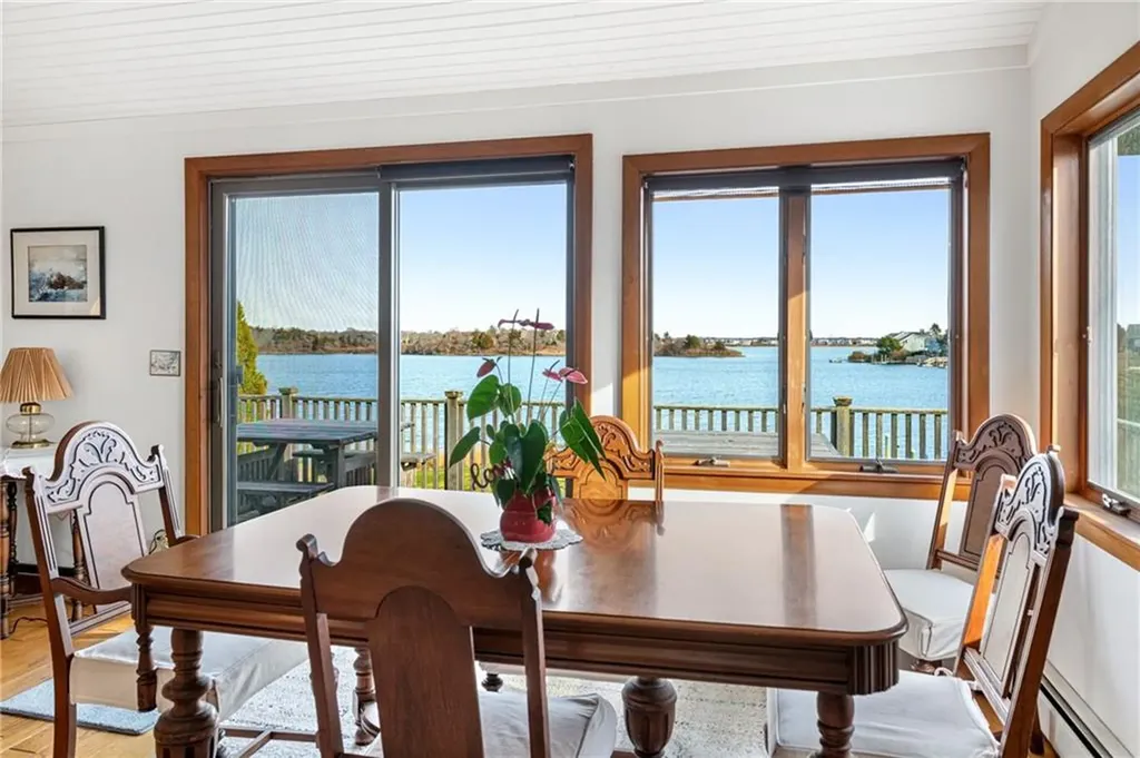 210 Washington Street South Kingstown RI 02879