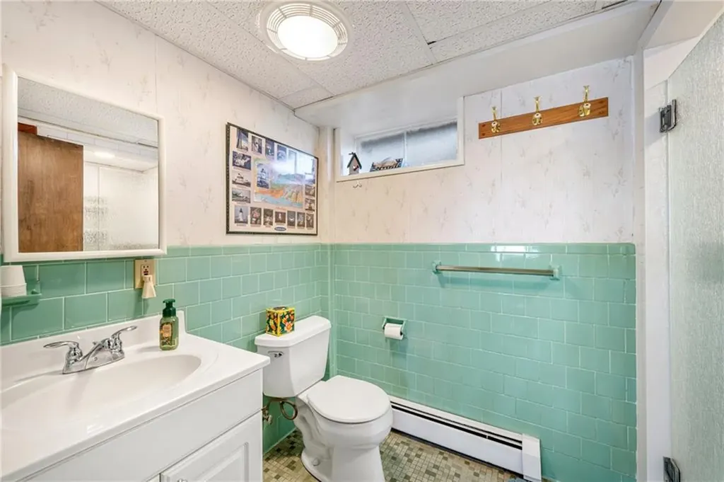 210 Washington Street South Kingstown RI 02879