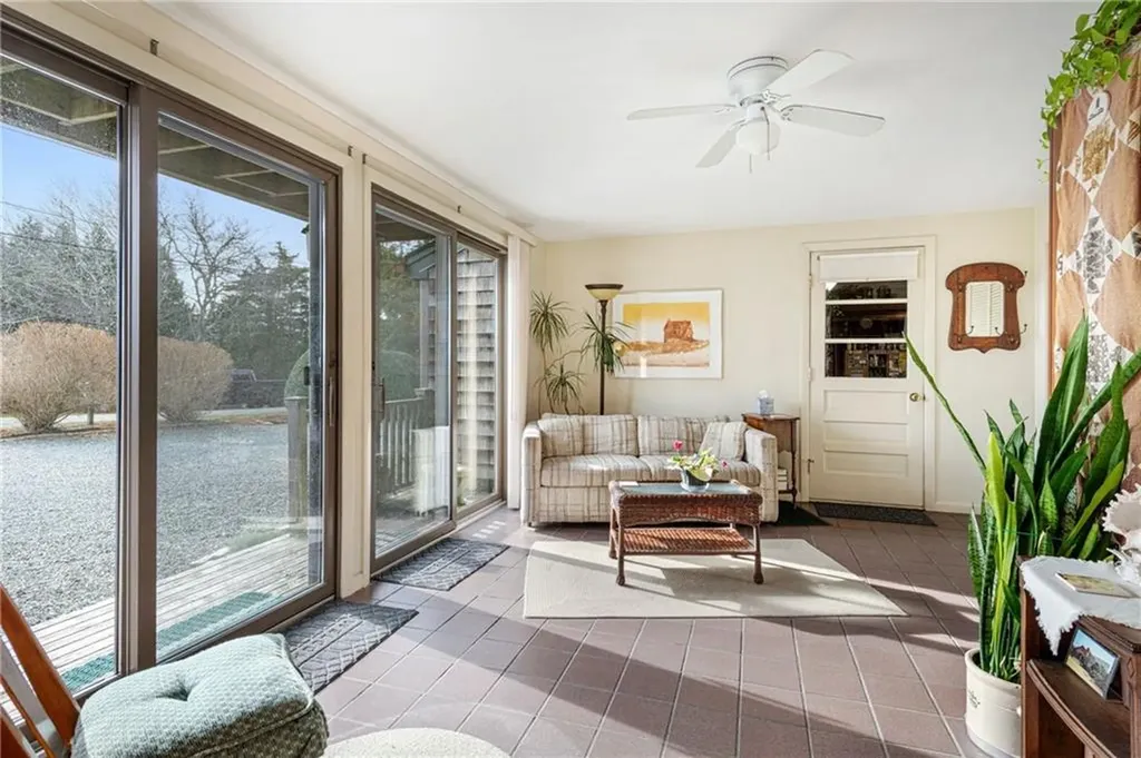 210 Washington Street South Kingstown RI 02879