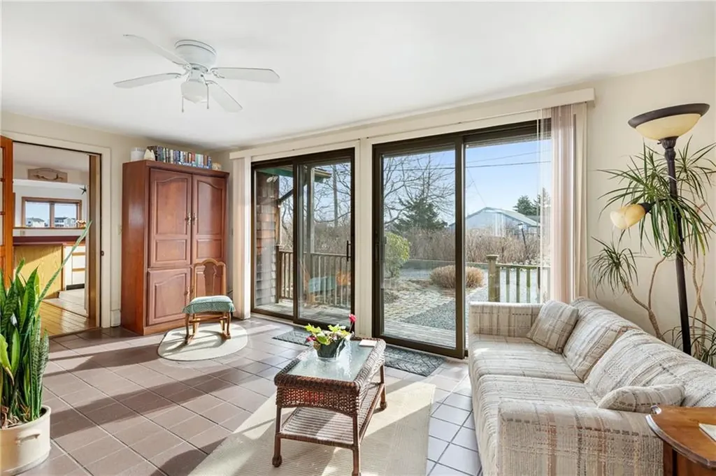 210 Washington Street South Kingstown RI 02879