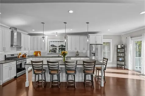 13 Vanderbilt Lane Portsmouth RI 02871