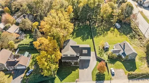 13 Vanderbilt Lane Portsmouth RI 02871