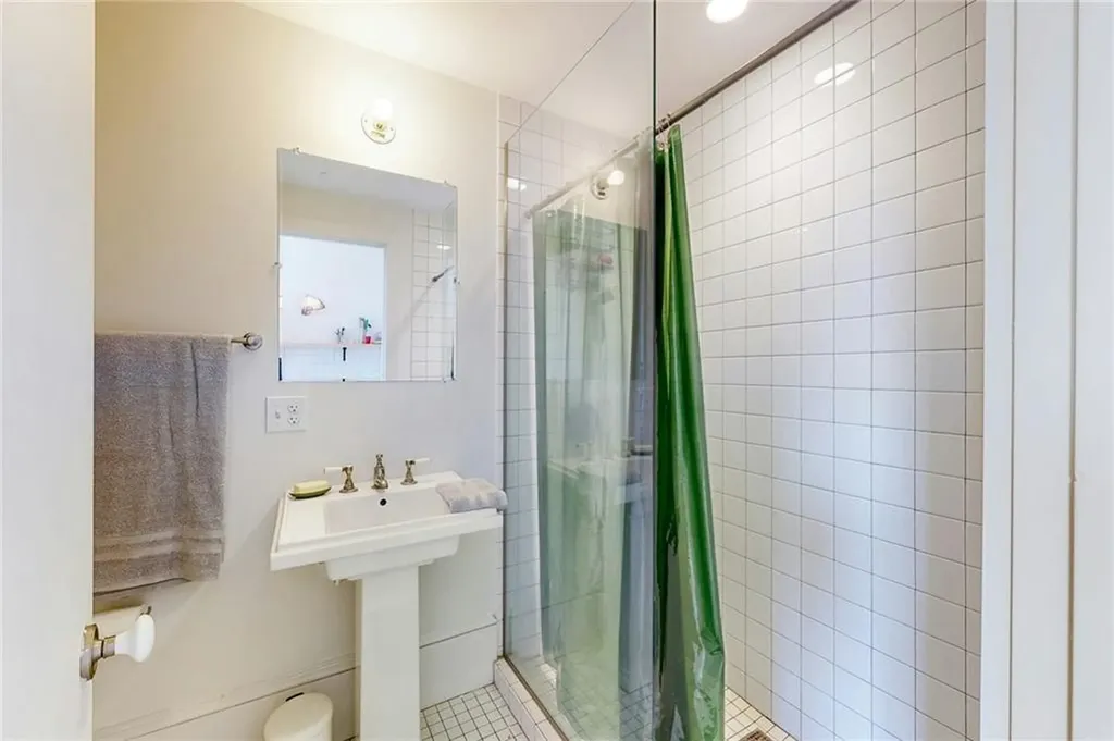 225 Weybosset Street Providence RI 02903