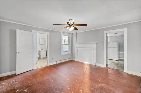 694 Hope Street Bristol RI 02809