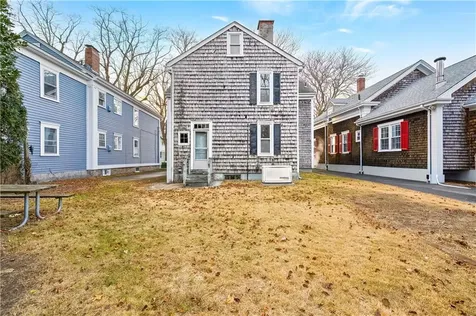 694 Hope Street Bristol RI 02809