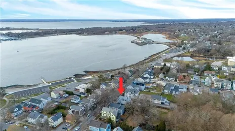 694 Hope Street Bristol RI 02809