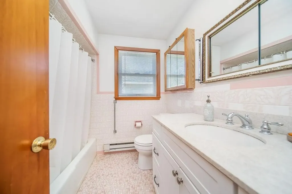 8 Starboard Avenue Jamestown RI 02835
