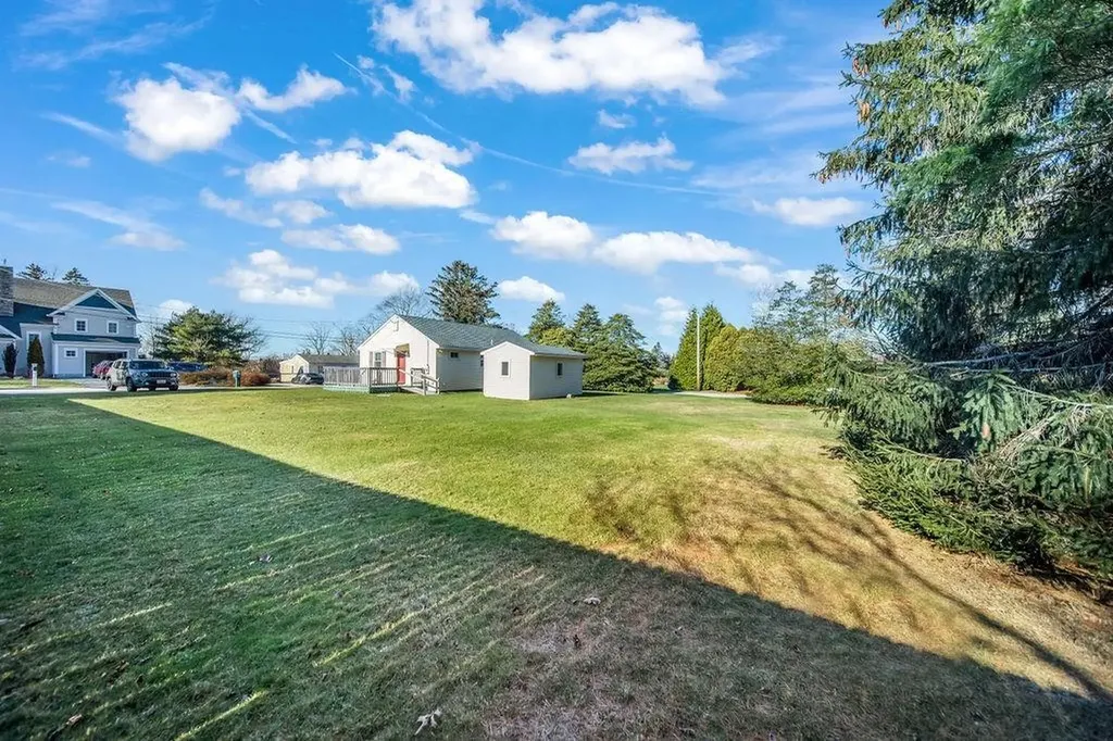 8 Starboard Avenue Jamestown RI 02835