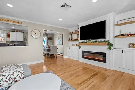 619 Smithfield Road North Providence RI 02904