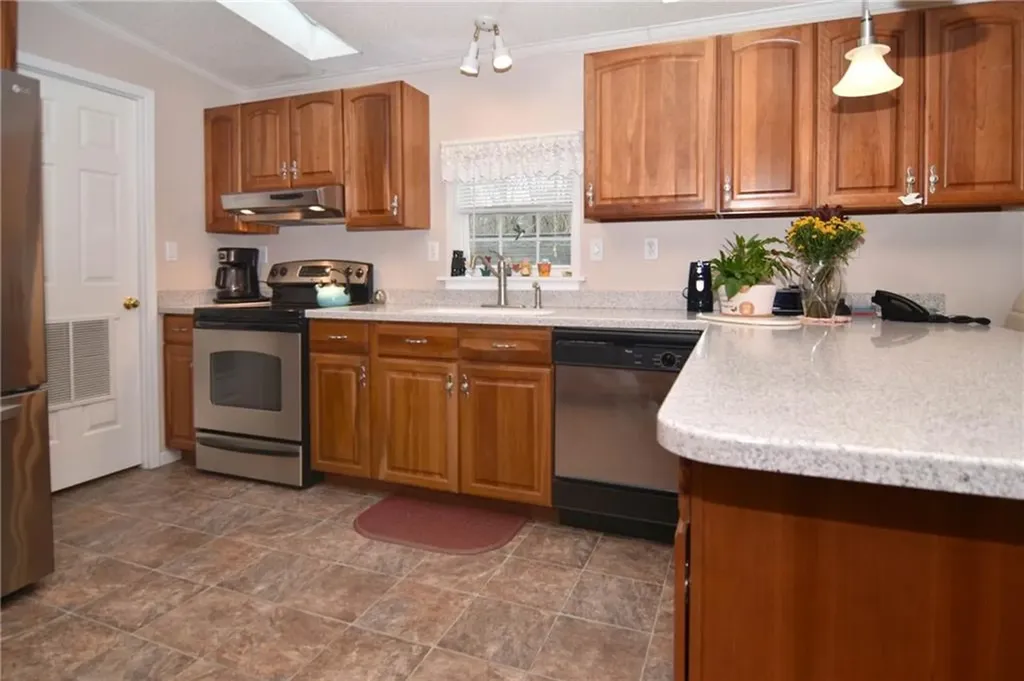 347 Leisure Drive South Kingstown RI 02879