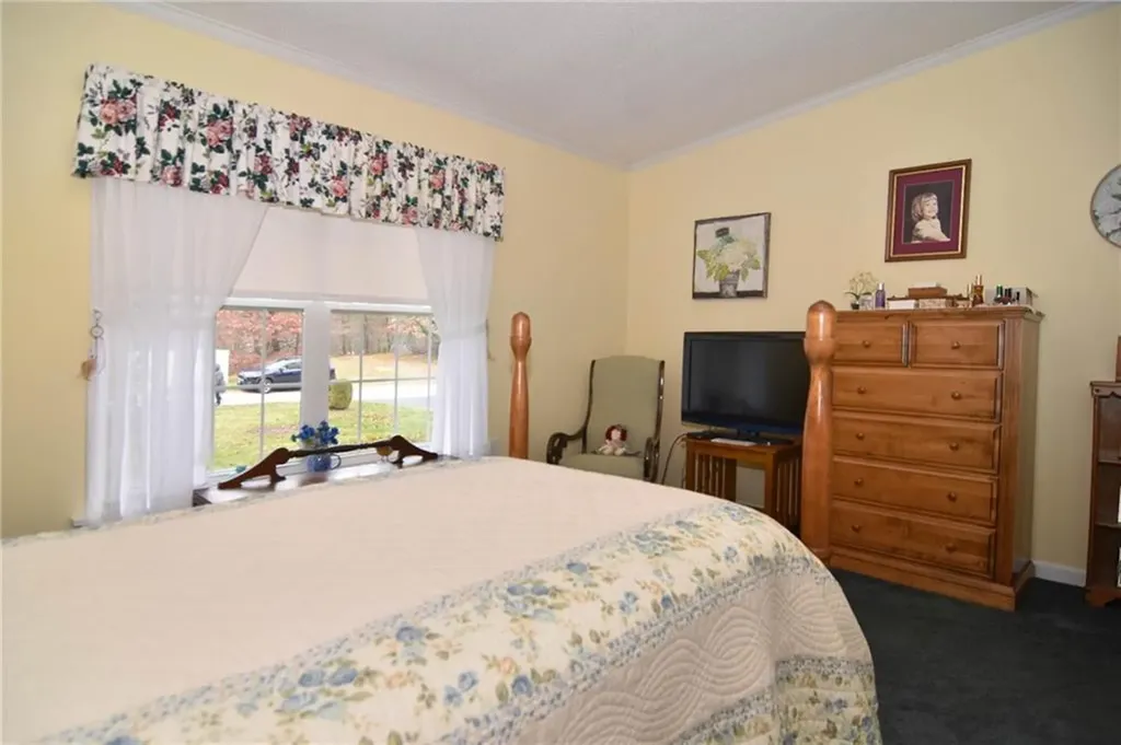 347 Leisure Drive South Kingstown RI 02879